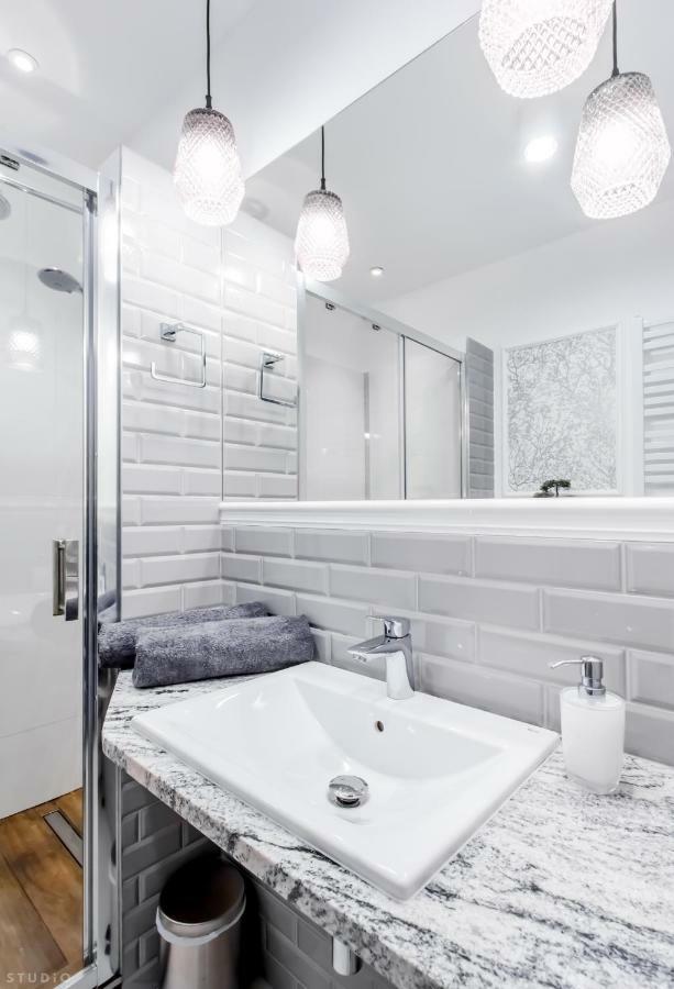 Clicktheflat The Warsaw Rising Museum Apartments المظهر الخارجي الصورة